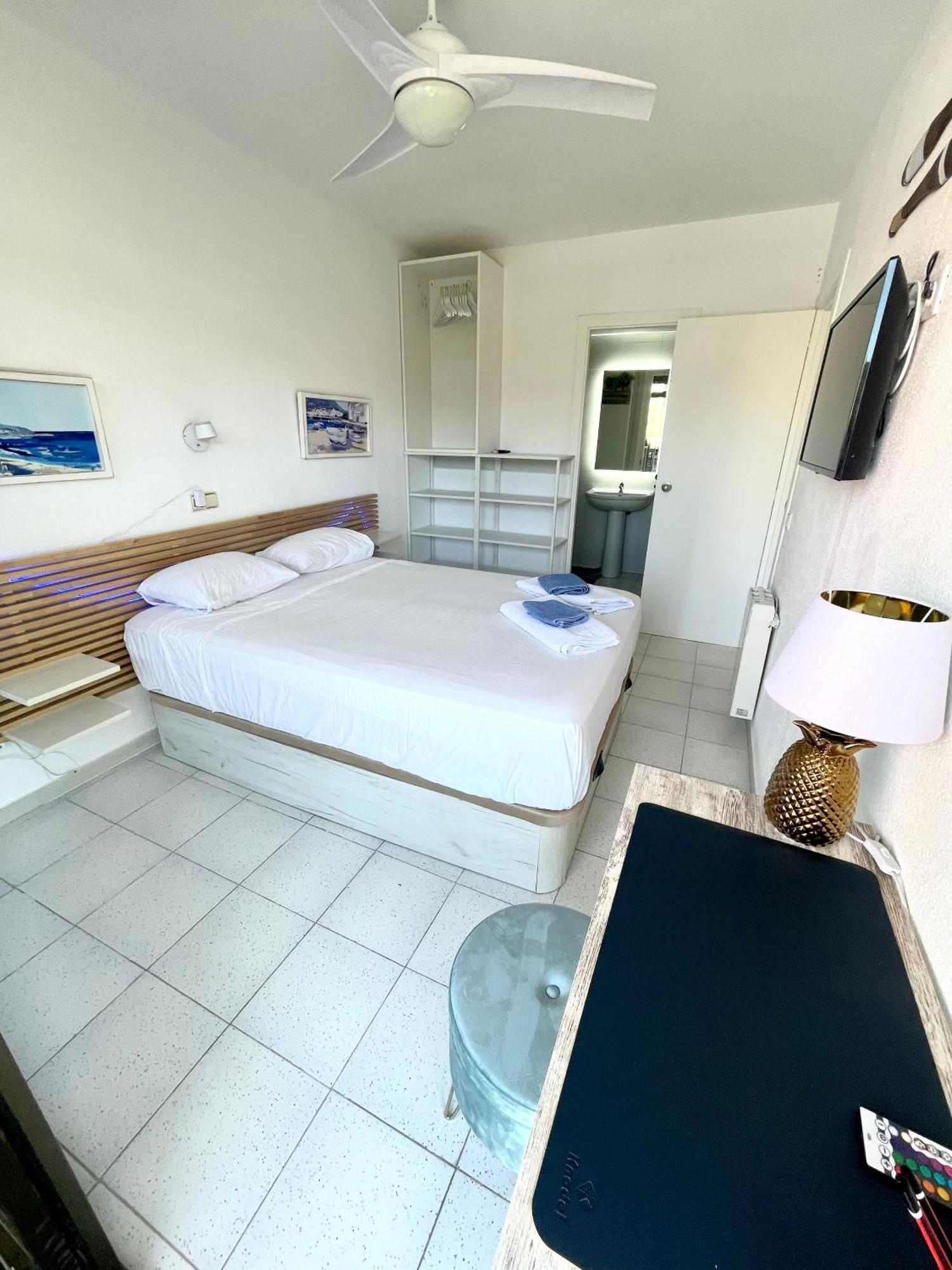 Apartemento Piscina Centro Calella 3 Min Playa Εξωτερικό φωτογραφία